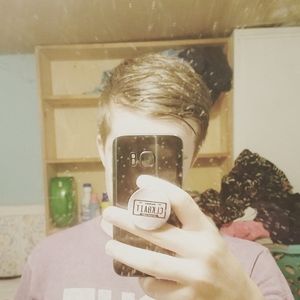 Meet your Posher, Larry